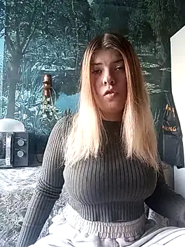 EvaTallor online show from March 23, 2026, 2:10 pm