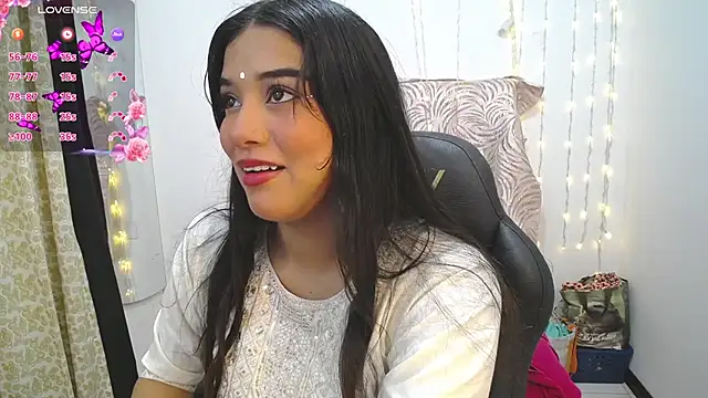 Snapshot of Sita_Nair chatting on May 23, 2026, 12:31 pm Sita Nair online show from May 23, 2026, 12:31 pm