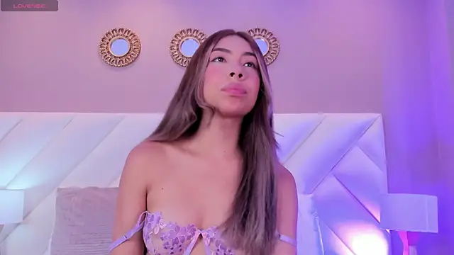 ValeryGomezz online show from May 25, 2026, 2:45 pm