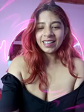 Snapshot of lunabloom2 chatting on February 11, 2026, 3:06 pm lunabloom2 online show from February 11, 2026, 3:06 pm