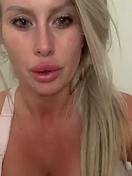 ArabellaJames online show from March 5, 2026, 10:22 am