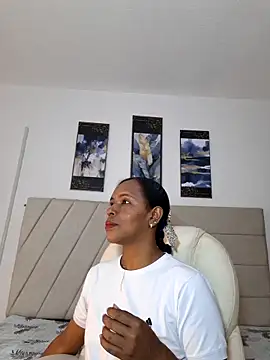 Snapshot of samaraa_smith1 chatting on April 24, 2026, 12:07 pm samaraa smith1 online show from April 24, 2026, 12:07 pm