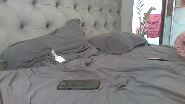 Shailadiess online show from April 3, 2026, 6:11 am