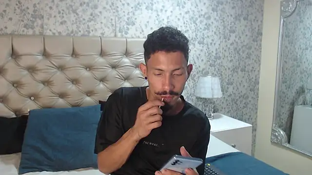 NoaahTylor online show from March 18, 2026, 8:34 pm