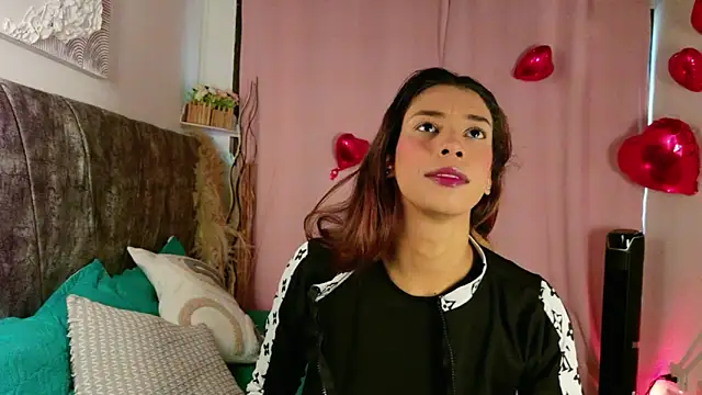 Snapshot of MelanyStone_ chatting on February 19, 2026, 1:51 pm MelanyStone online show from February 19, 2026, 1:51 pm