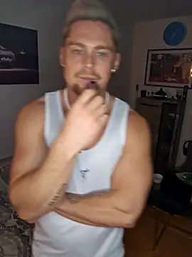 Snapshot of EddyRise- chatting on February 26, 2026, 6:07 pm EddyRise- online show from February 26, 2026, 6:07 pm