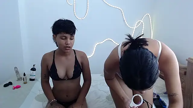 CherryGirlsXX online show from February 27, 2026, 7:25 pm