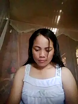 Snapshot of molly-xx chatting on May 6, 2026, 5:14 am molly-xx online show from May 6, 2026, 5:14 am
