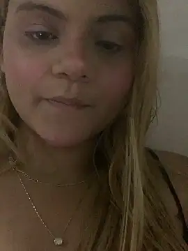 Snapshot of ayla0881 chatting on February 17, 2026, 2:52 am ayla0881 online show from February 17, 2026, 2:52 am