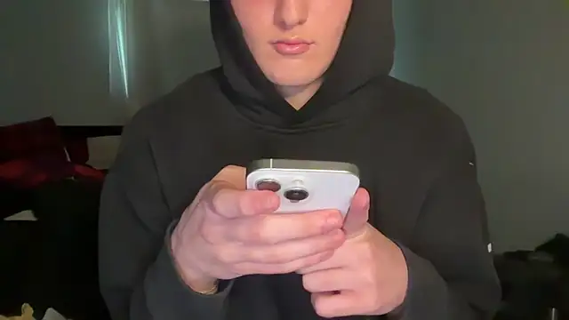 maxxboyyy online show from April 24, 2026, 5:26 pm