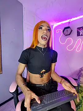 Snapshot of Violeta_R_ chatting on March 3, 2026, 3:45 am Violeta R online show from March 3, 2026, 3:45 am