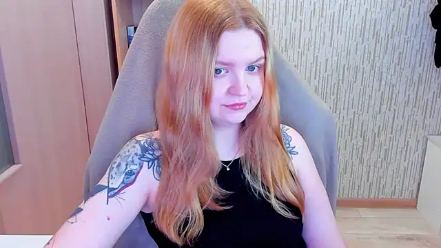 AnitaXVine online show from April 25, 2026, 6:16 pm