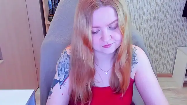 AnitaXVine online show from April 28, 2026, 7:52 pm