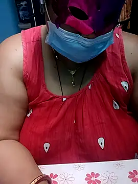 Snapshot of 02Roshni chatting on February 26, 2026, 7:35 pm 02Roshni online show from February 26, 2026, 7:35 pm