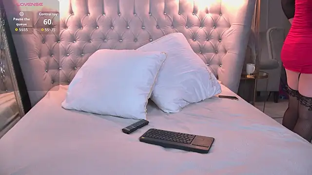 Snapshot of RubyReeves chatting on March 1, 2026, 6:37 am RubyReeves online show from March 1, 2026, 6:37 am