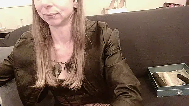 Sexwestworld online show from April 17, 2026, 8:01 pm