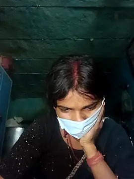 Snapshot of Desi_Couple_P chatting on February 18, 2026, 8:10 am Desi Couple P online show from February 18, 2026, 8:10 am