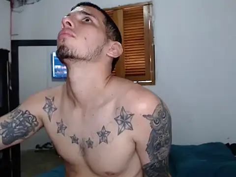 Snapshot of HotSinlge chatting on February 17, 2026, 2:46 pm HotSinlge online show from February 17, 2026, 2:46 pm