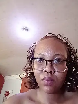 ShantelBootyBoobs online show from June 9, 2026, 7:53 am