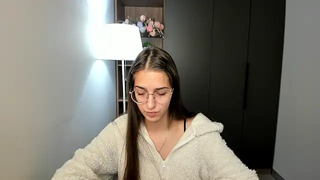 Snapshot of ClarineCasebolt chatting on February 15, 2026, 5:26 am ClarineCasebolt online show from February 15, 2026, 5:26 am