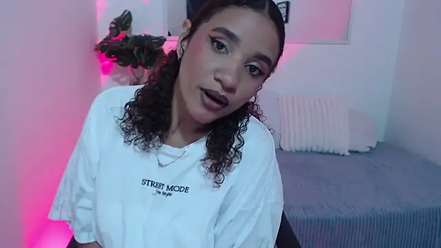 Snapshot of Alice_Grinnerk chatting on March 1, 2026, 1:57 pm Alice Grinnerk online show from March 1, 2026, 1:57 pm