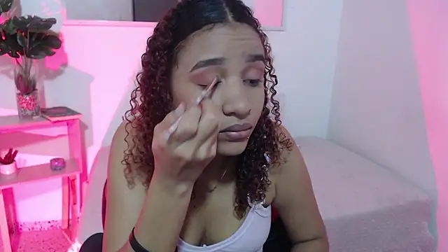 Snapshot of Alice_Grinnerk chatting on March 3, 2026, 1:17 pm Alice Grinnerk online show from March 3, 2026, 1:17 pm