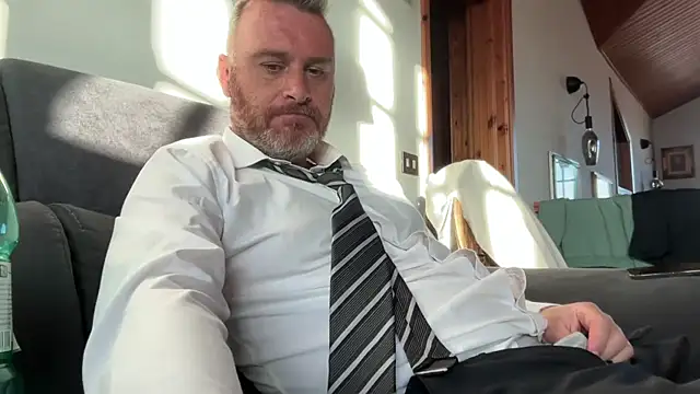 marcovik1 online show from March 16, 2026, 4:22 pm