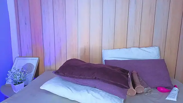 alysha xia  online show from February 24, 2026, 3:59 am