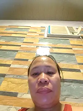 squirtshantal online show from November 30, 2025, 5:33 am