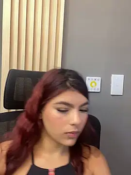 LolaSteven online show from February 12, 2026, 7:53 pm