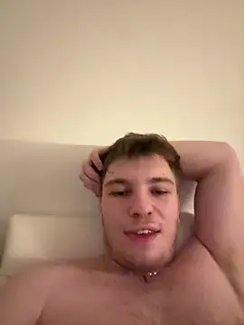 Snapshot of benab888 chatting on February 27, 2026, 4:01 am benab888 online show from February 27, 2026, 4:01 am