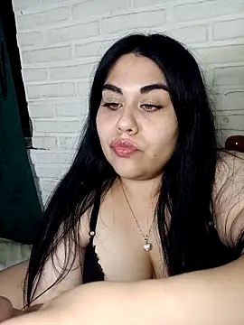 Snapshot of Sol_luvv chatting on February 17, 2026, 7:05 am Sol luvv online show from February 17, 2026, 7:05 am