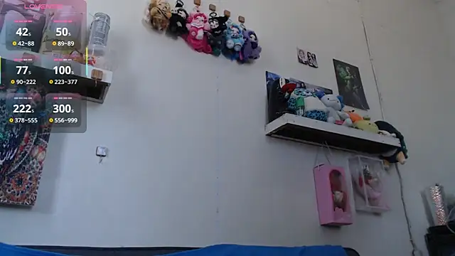 GloryKulikowski online show from April 9, 2026, 2:22 am