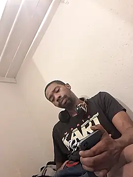 stressrliver88 online show from April 18, 2026, 8:18 am