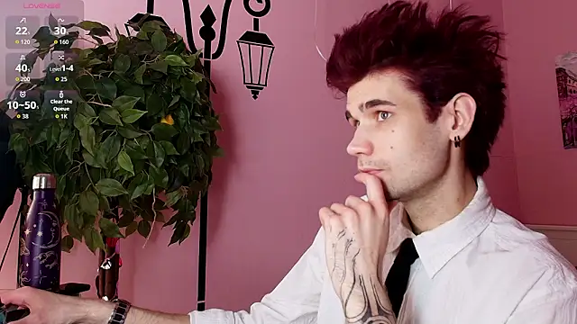 Snapshot of trevor_dreams chatting on February 25, 2026, 4:05 pm trevor dreams online show from February 25, 2026, 4:05 pm