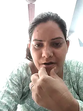 Snapshot of Anushka_Singh0 chatting on June 6, 2026, 9:03 am Anushka Singh0 online show from June 6, 2026, 9:03 am