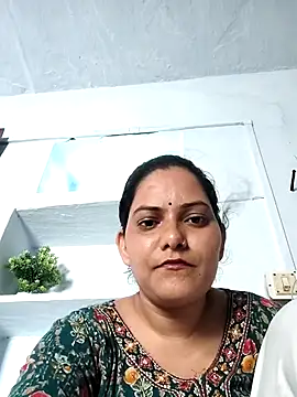 Snapshot of Anushka_Singh0 chatting on June 8, 2026, 10:15 am Anushka Singh0 online show from June 8, 2026, 10:15 am