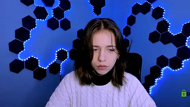 Snapshot of cleo_cool chatting on February 19, 2026, 10:00 am cleo cool online show from February 19, 2026, 10:00 am