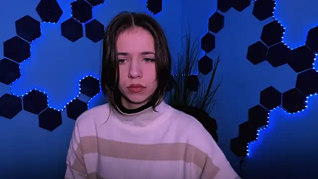 Snapshot of cleo_cool chatting on February 24, 2026, 9:51 am cleo cool online show from February 24, 2026, 9:51 am