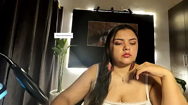 AzaraOnyx online show from June 3, 2026, 2:08 pm