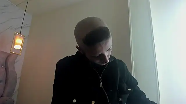 Fieramadame online show from April 18, 2026, 7:40 pm