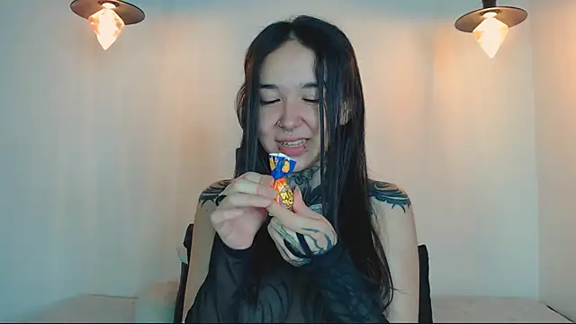 alien eyes09 online show from March 7, 2026, 2:19 am