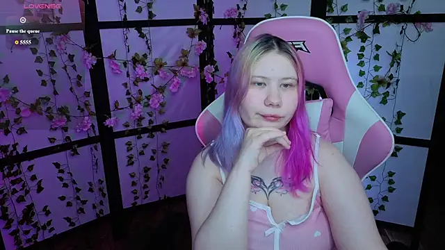 kitsune little online show from June 9, 2026, 7:25 pm