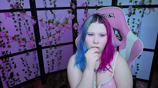 kitsune little online show from June 10, 2026, 11:03 pm