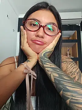Snapshot of Roma_xxx chatting on June 6, 2026, 8:13 pm Roma xxx online show from June 6, 2026, 8:13 pm