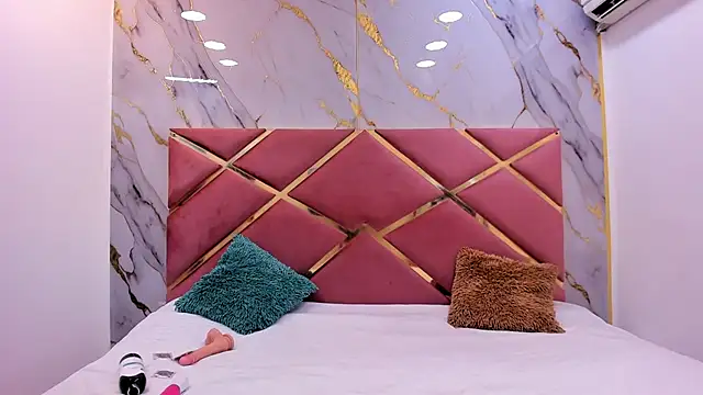 Snapshot of Lilith_Kramston chatting on February 18, 2026, 3:35 am Lilith Kramston online show from February 18, 2026, 3:35 am