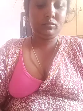 Snapshot of tamilkaviya431 chatting on March 2, 2026, 11:39 am tamilkaviya431 online show from March 2, 2026, 11:39 am