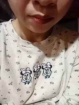 Snapshot of Lada-aa chatting on February 24, 2026, 2:04 pm Lada-aa online show from February 24, 2026, 2:04 pm