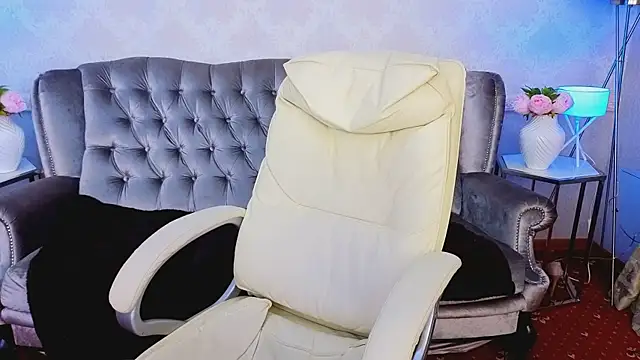 Ingrit tass online show from April 18, 2026, 7:58 pm