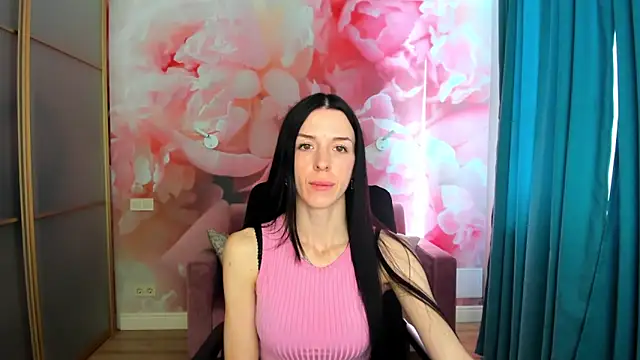 NoirDiva online show from April 14, 2026, 5:57 am